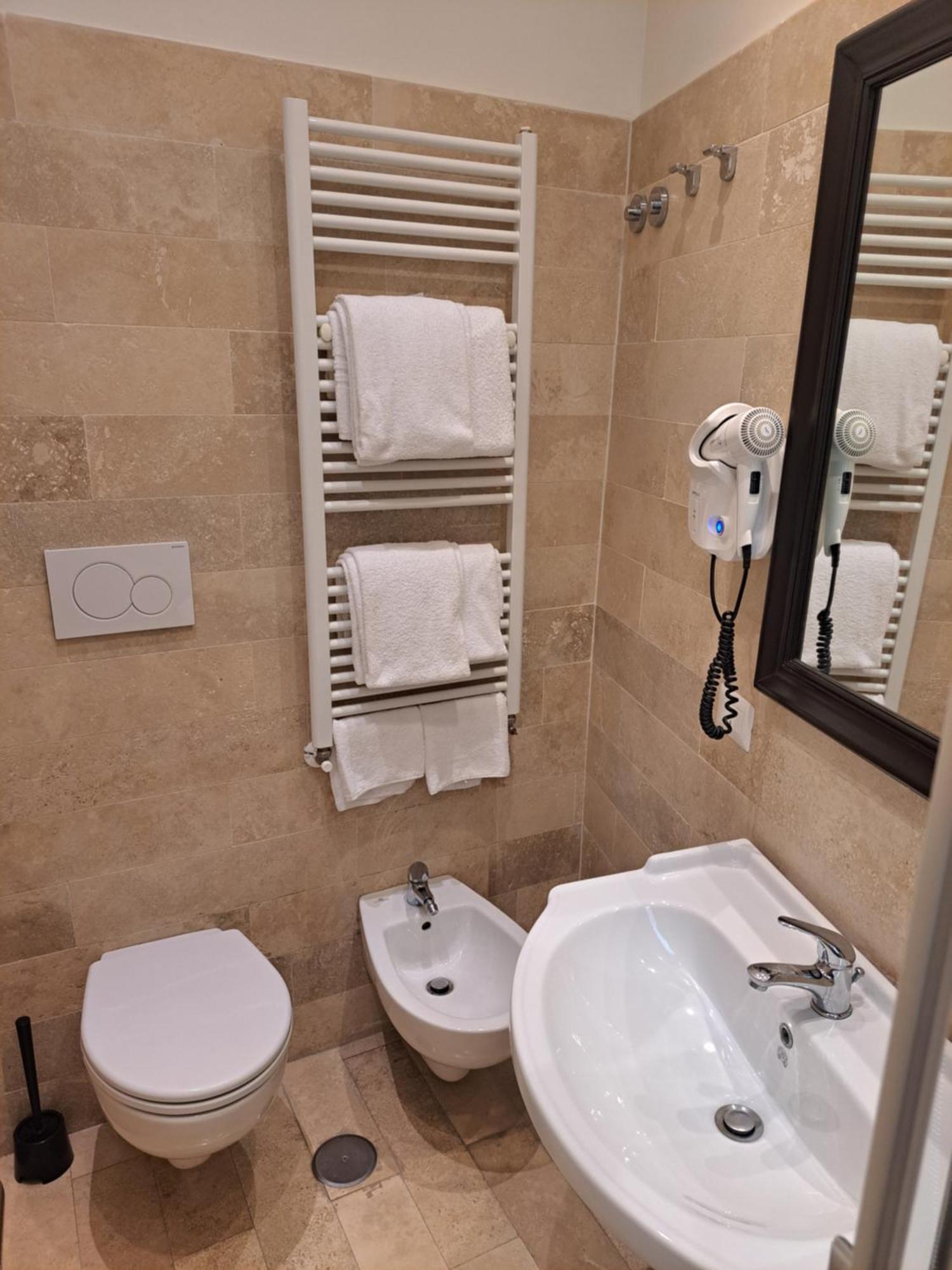 Hotel Dei Quiriti Suite Roma Ngoại thất bức ảnh